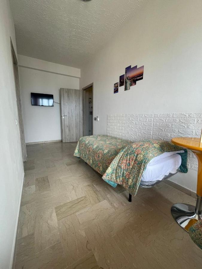 La Finestra Sul Mare B&B Crotone Exterior foto
